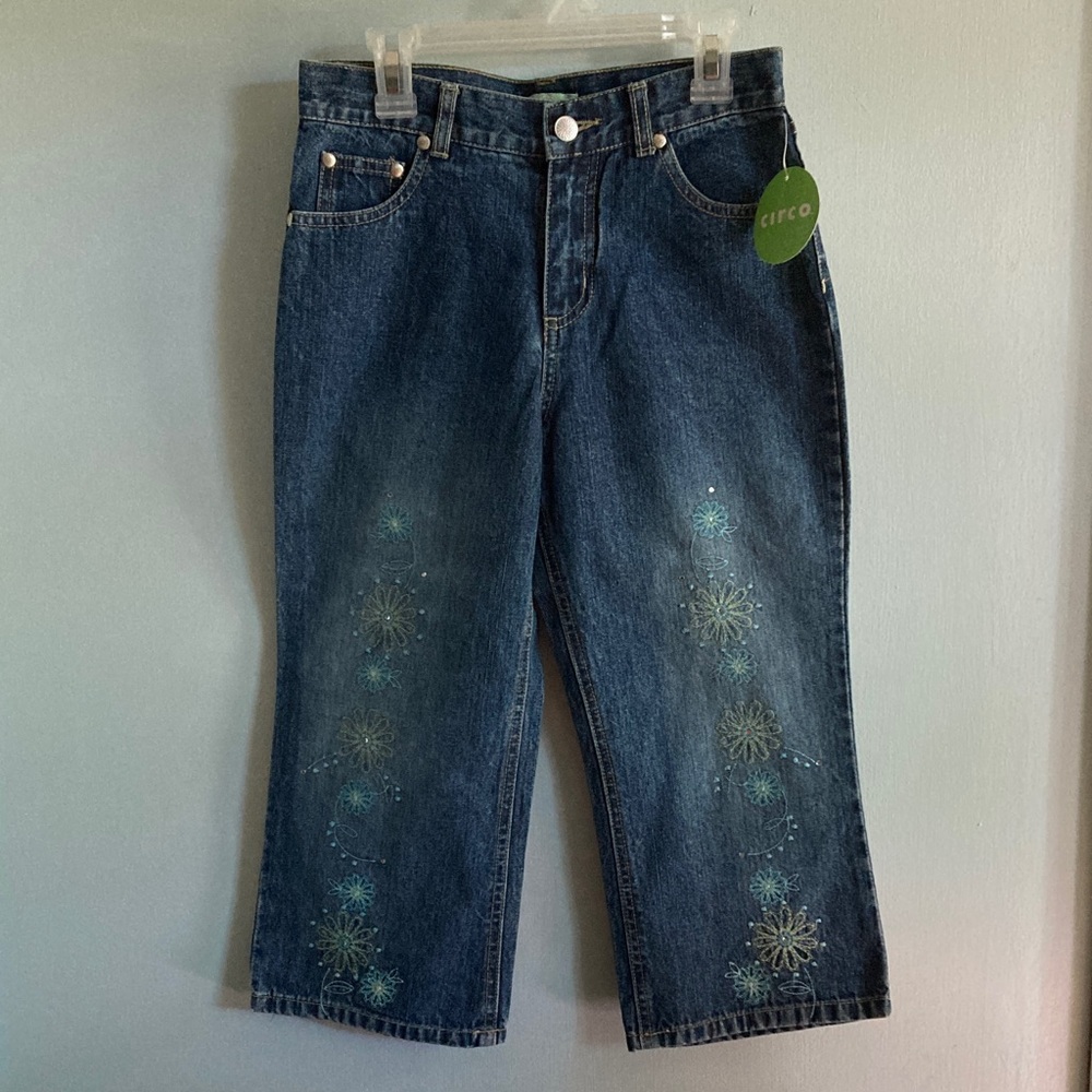 Circo Girls Y2K Denim Capri Jeans With Floral Embroidery Size L (10/12)